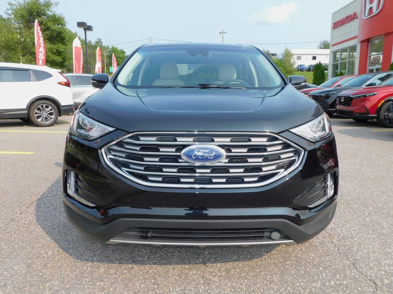 2019 Ford Edge Titanium Main Image